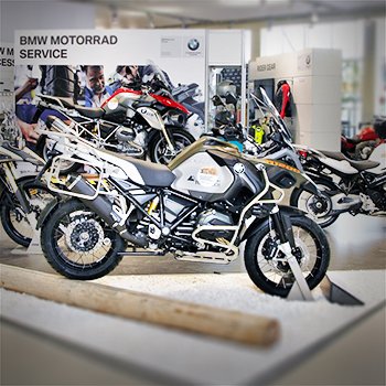 Стенд BMW Motorrad на выставке IMIS 2014 Санкт-Петербург